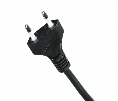 Dreipoliger Schweizer Stecker R9: Kabel mit Stecker: Europäischer